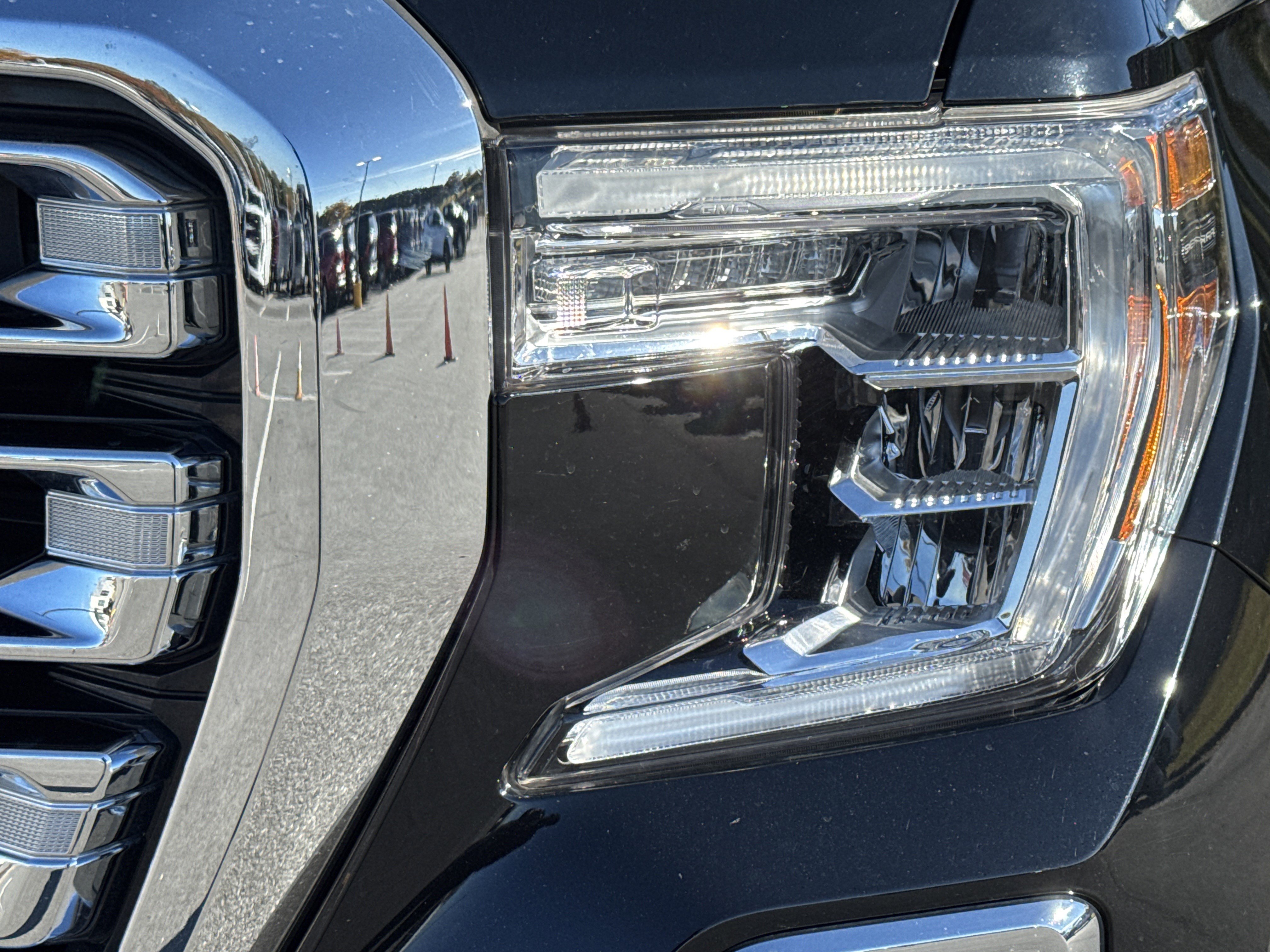 Used 2021 GMC Sierra 1500 SLT w/ SLT Premium Plus Package image 6