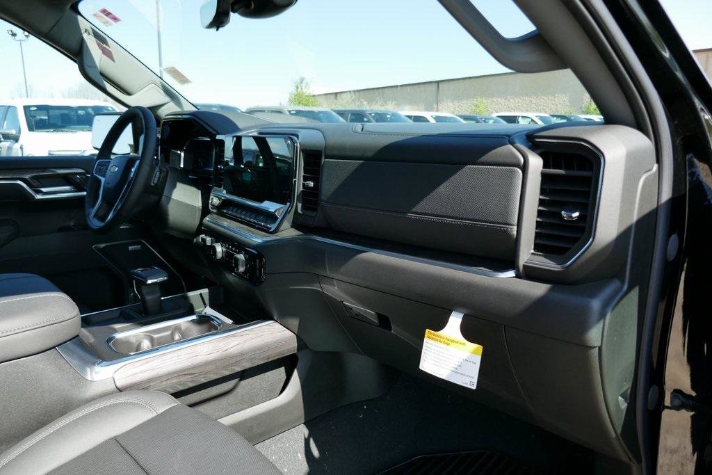 New 2025 Chevrolet Silverado 1500 LTZ w/ Technology Package image 10
