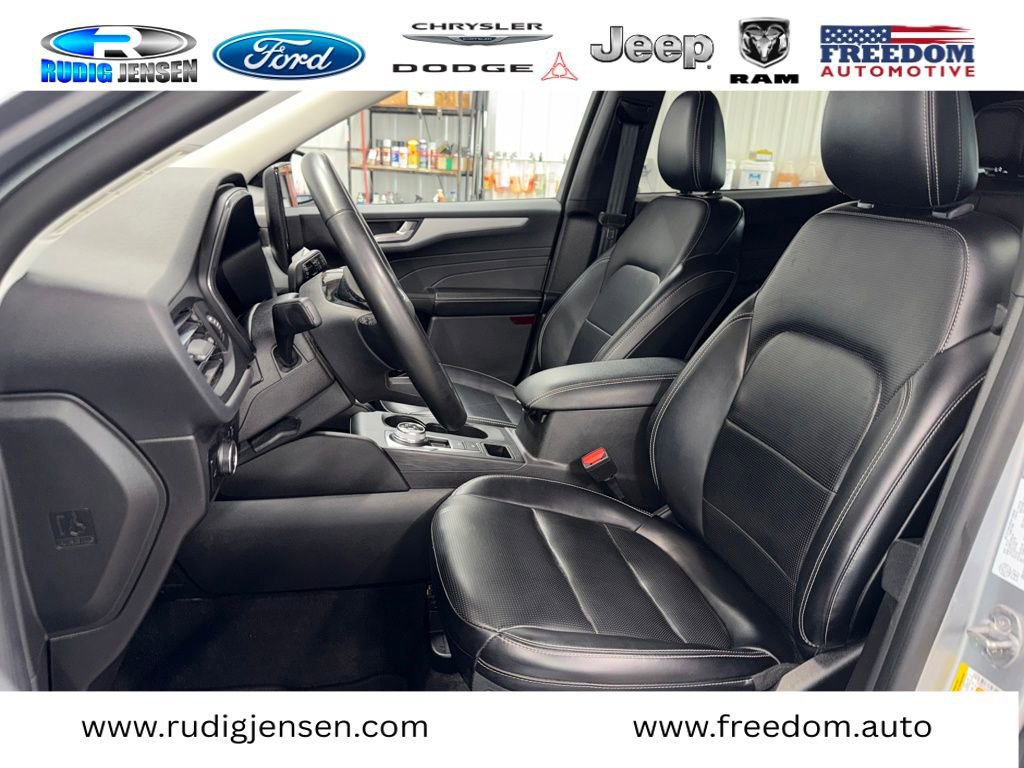 Used 2024 Ford Escape Platinum AWD/4WD image 10