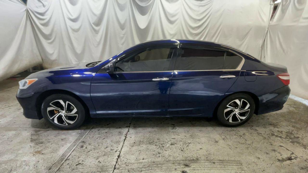 Used 2017 Honda Accord LX image 5