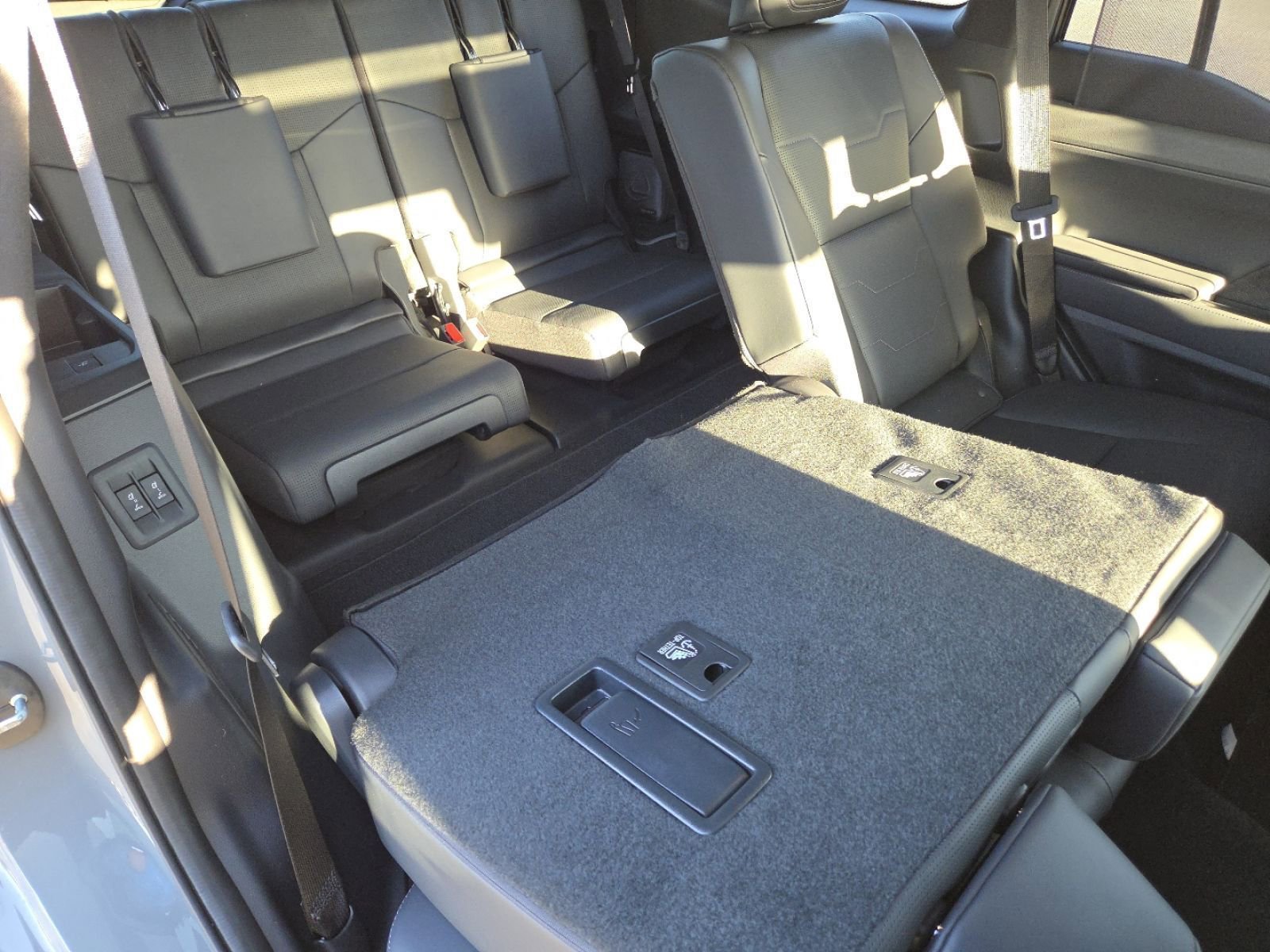 Used 2025 Lexus GX 550 image 28