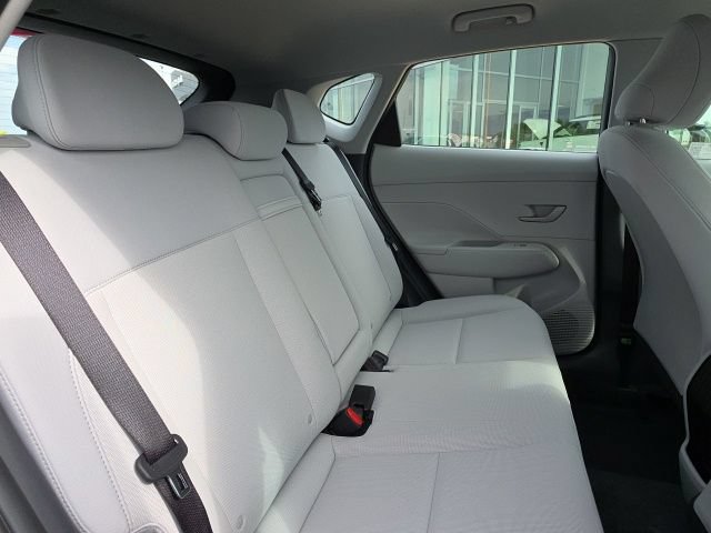 Certified 2025 Hyundai Kona SE FWD image 7
