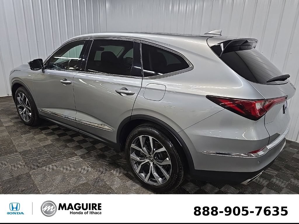 Used 2023 Acura MDX SH-AWD w/ Technology Package image 9