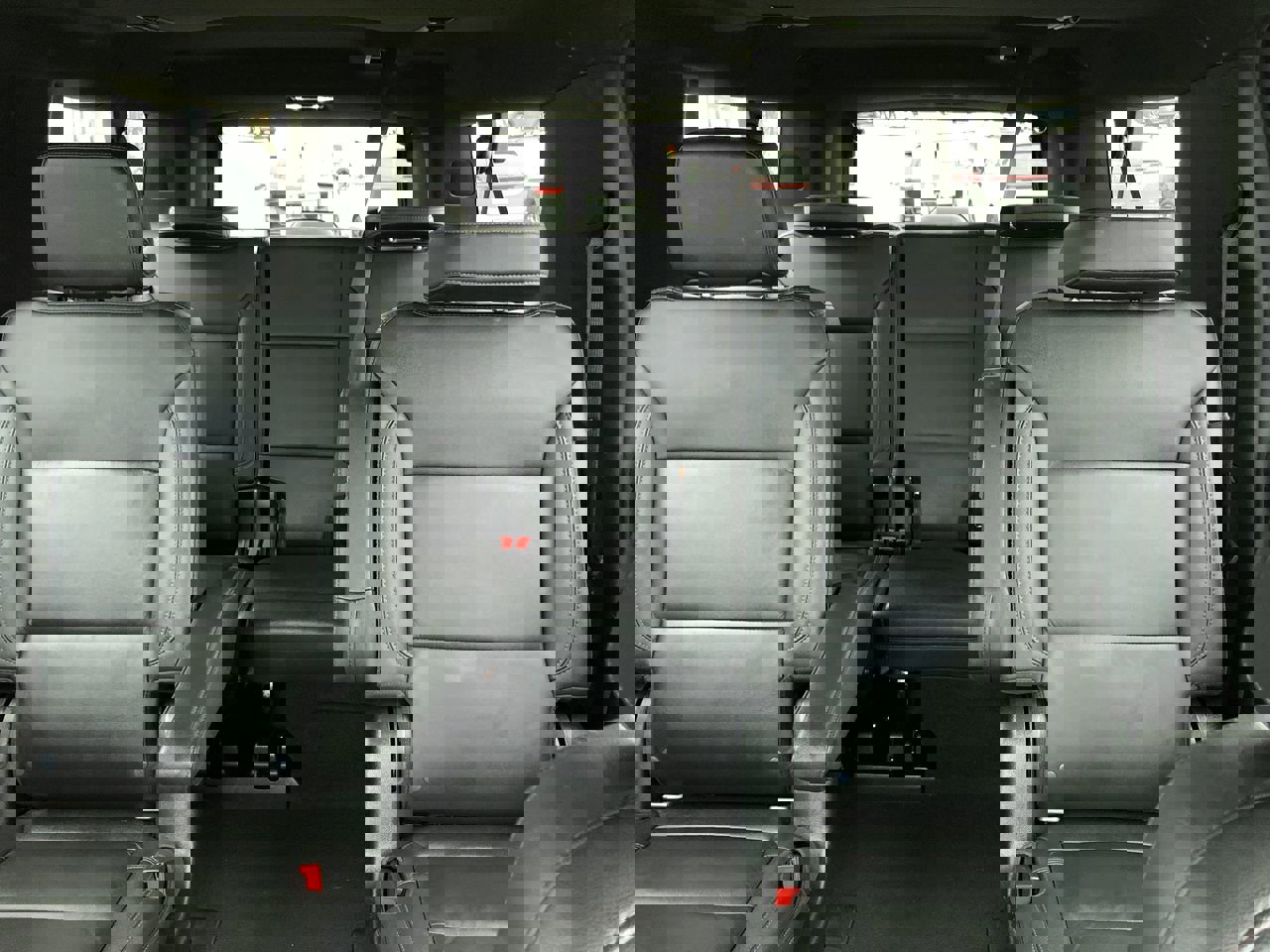 Used 2021 Chevrolet Suburban LT w/ LT Signature Plus Package image 13