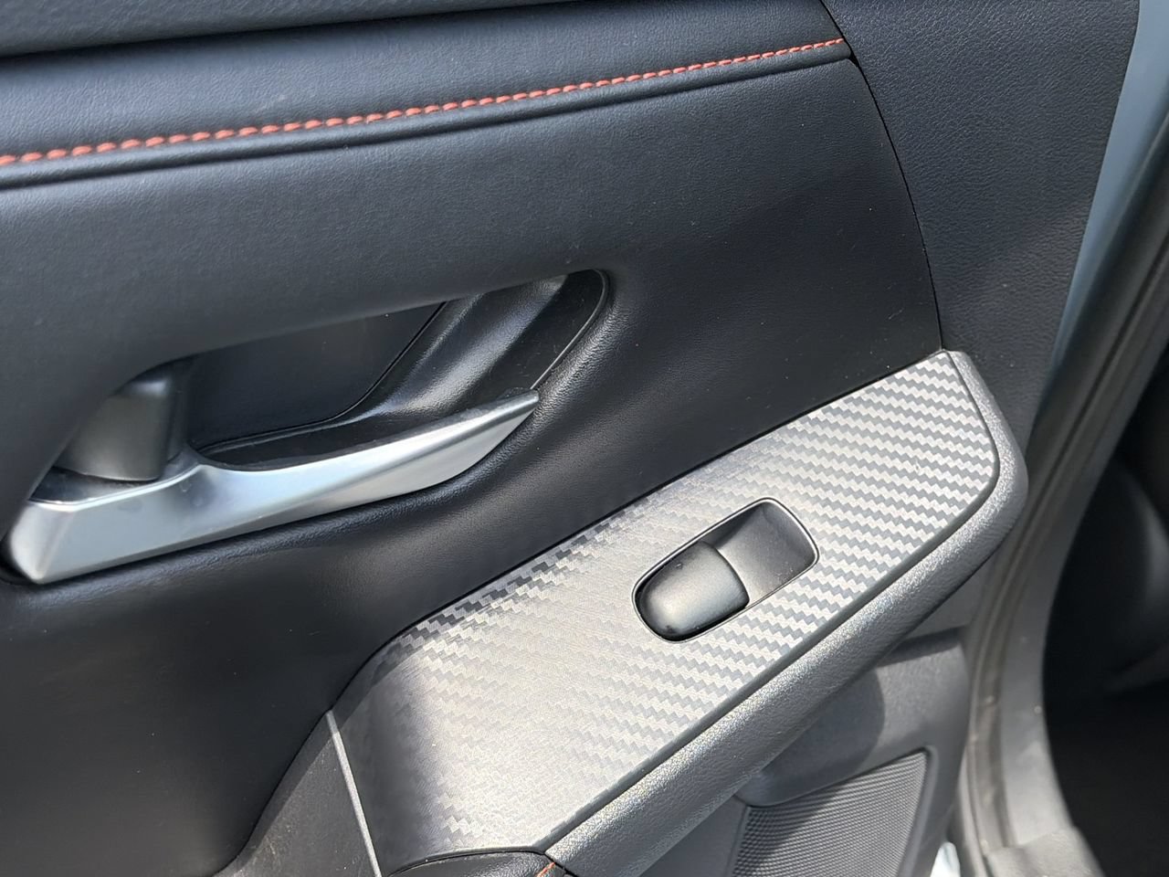 Used 2024 Nissan Sentra SR w/ SR Premium Package FWD image 19