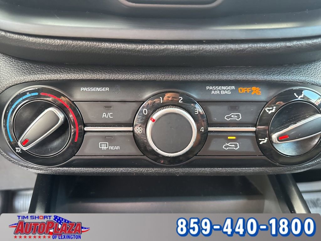 Used 2022 Kia Soul LX w/ Technology Package image 32