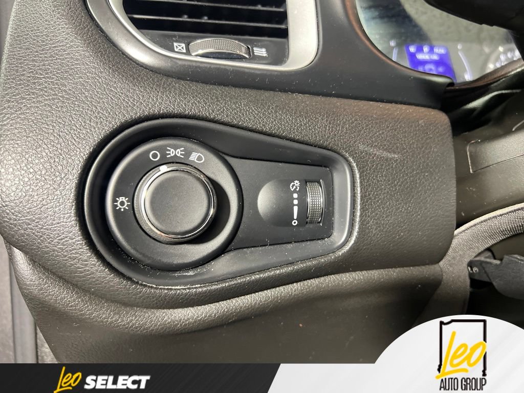 Used 2020 Jeep Renegade Sport w/ UConnect 7.0 Group AWD/4WD image 23