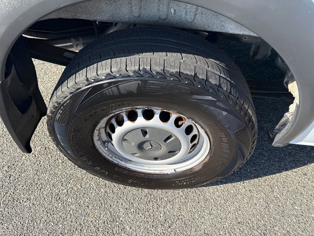 Used 2017 Mercedes-Benz Sprinter 2500 image 30