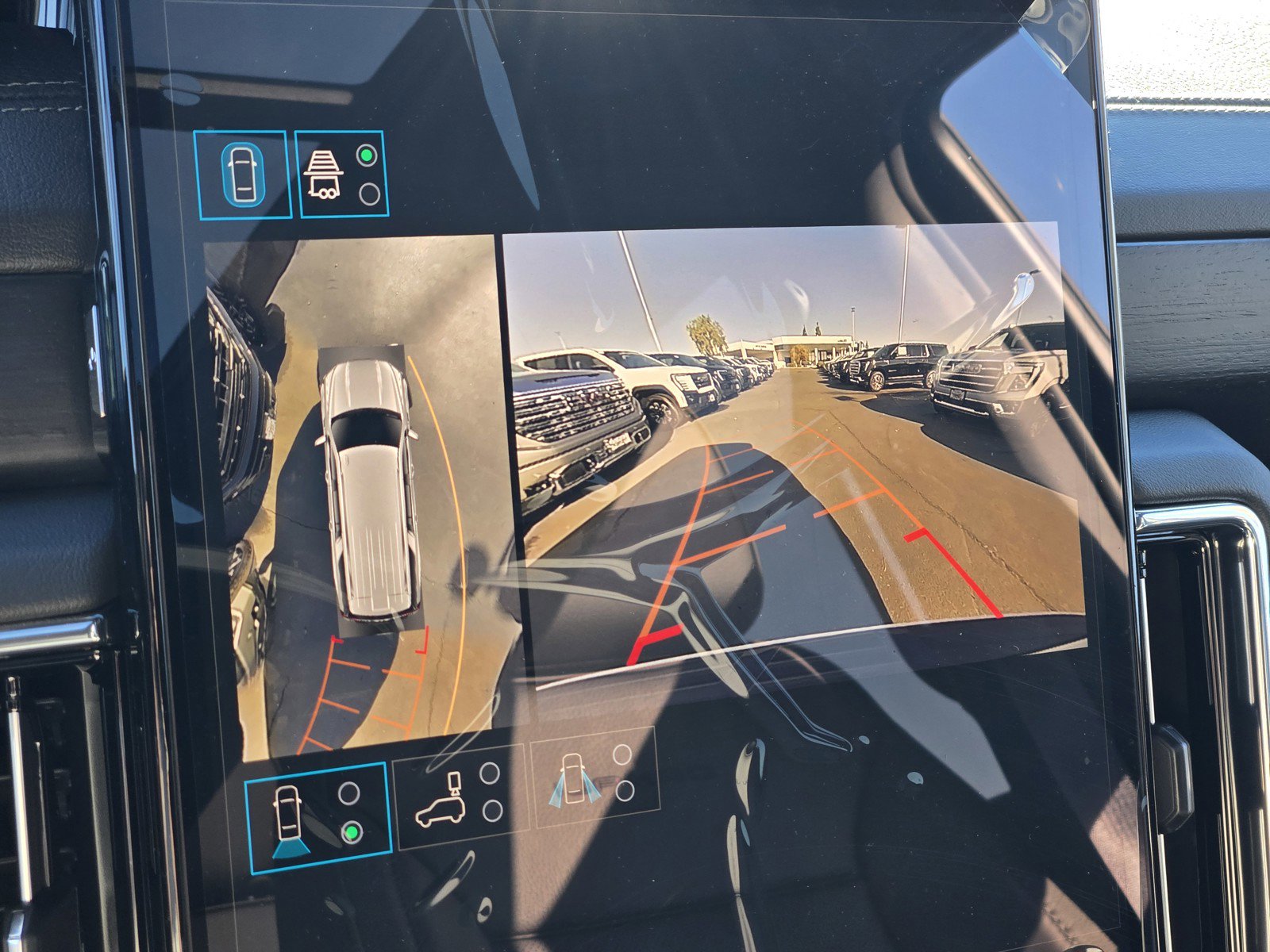 New 2026 GMC Yukon XL Denali w/ Sun & Power Step Package image 10