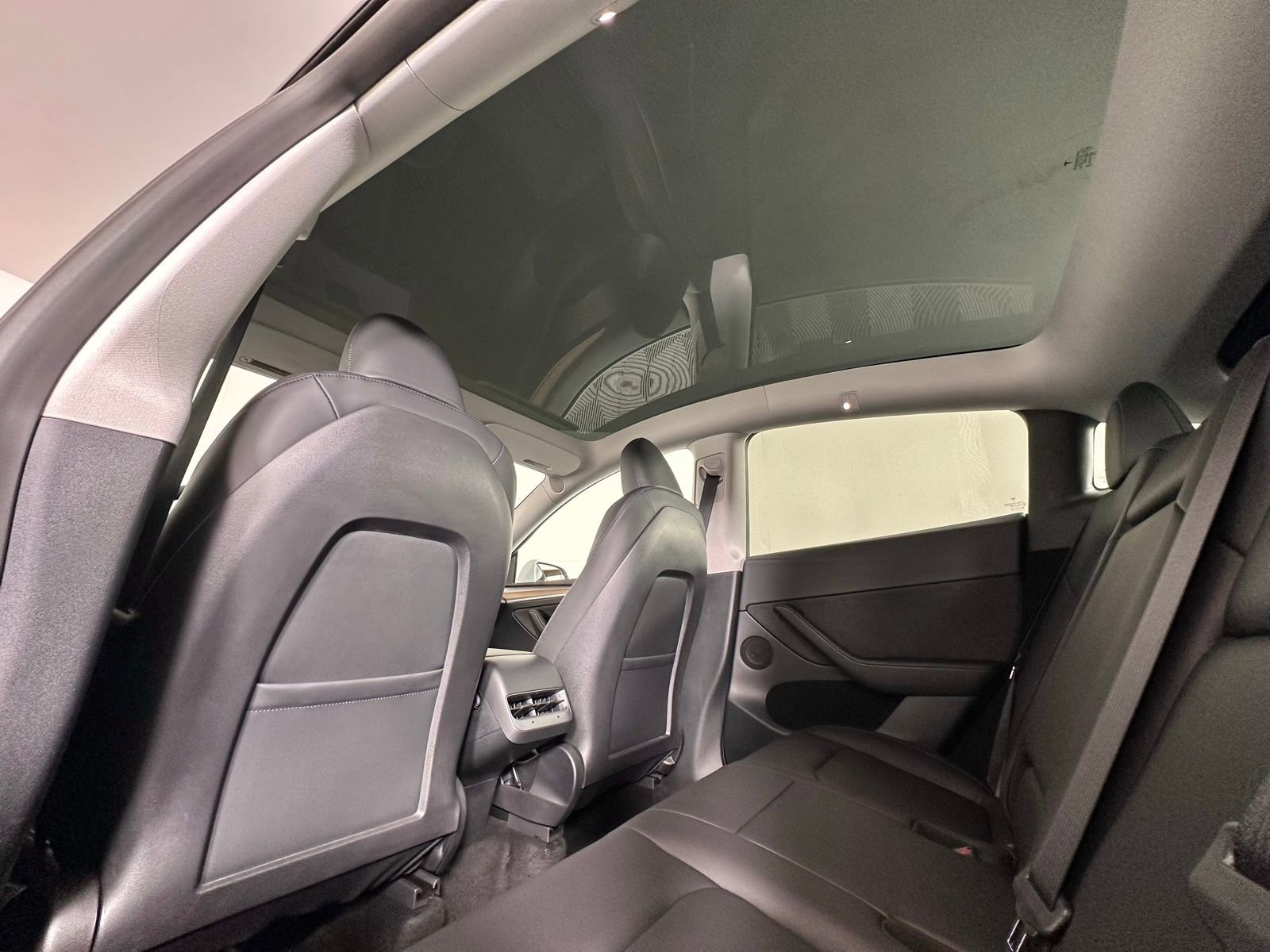 Used 2023 Tesla Model Y Long Range image 6