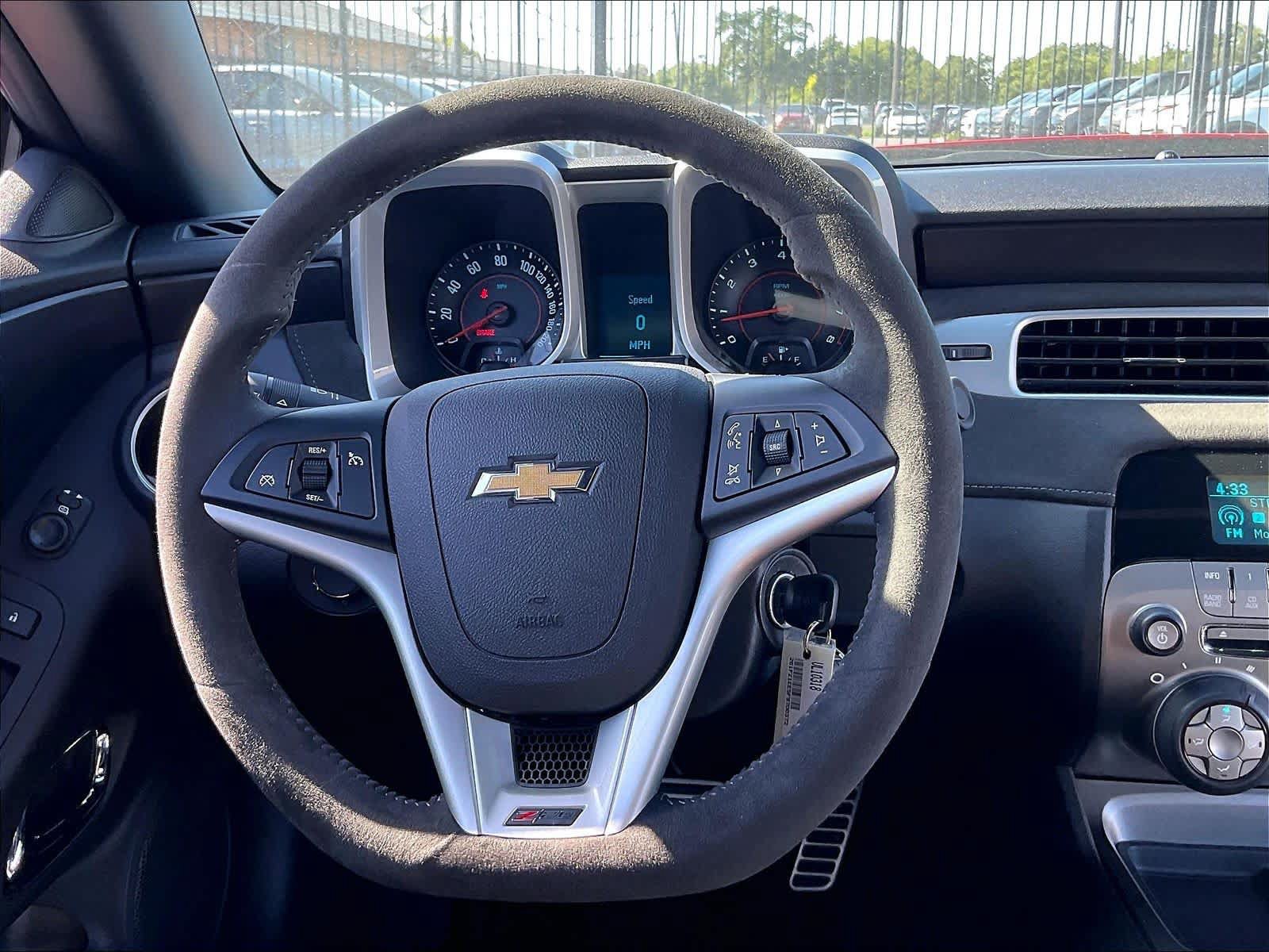 Used 2015 Chevrolet Camaro Z/28 RWD image 8