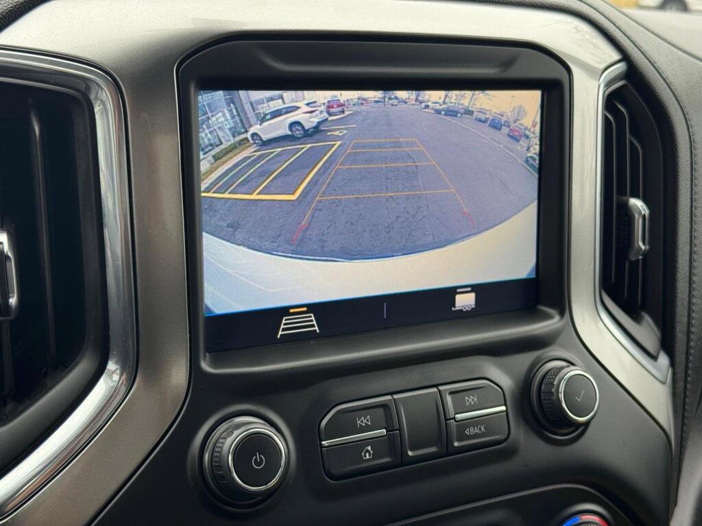 Used 2021 Chevrolet Silverado 1500 RST AWD/4WD image 16