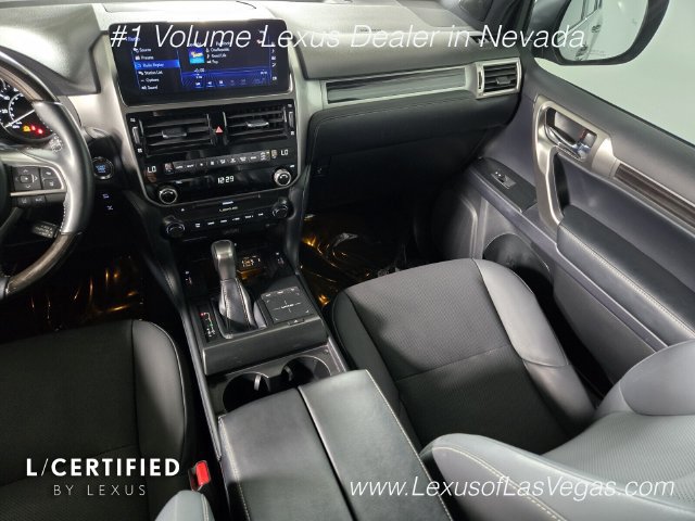 Used 2023 Lexus GX 460 Premium w/ Accessory Package AWD/4WD image 19