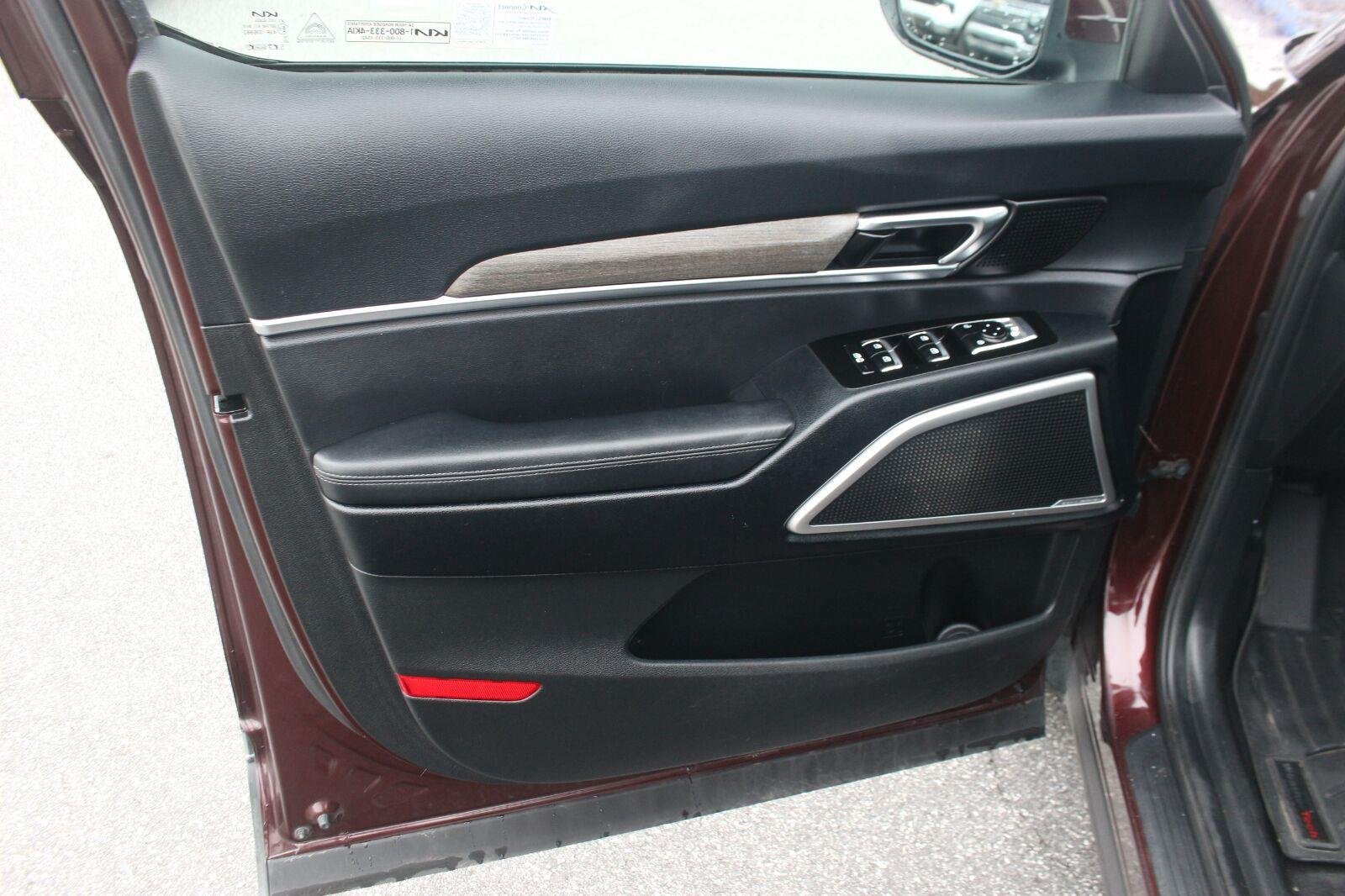Used 2022 Kia Telluride EX w/ EX Premium Package AWD/4WD image 12
