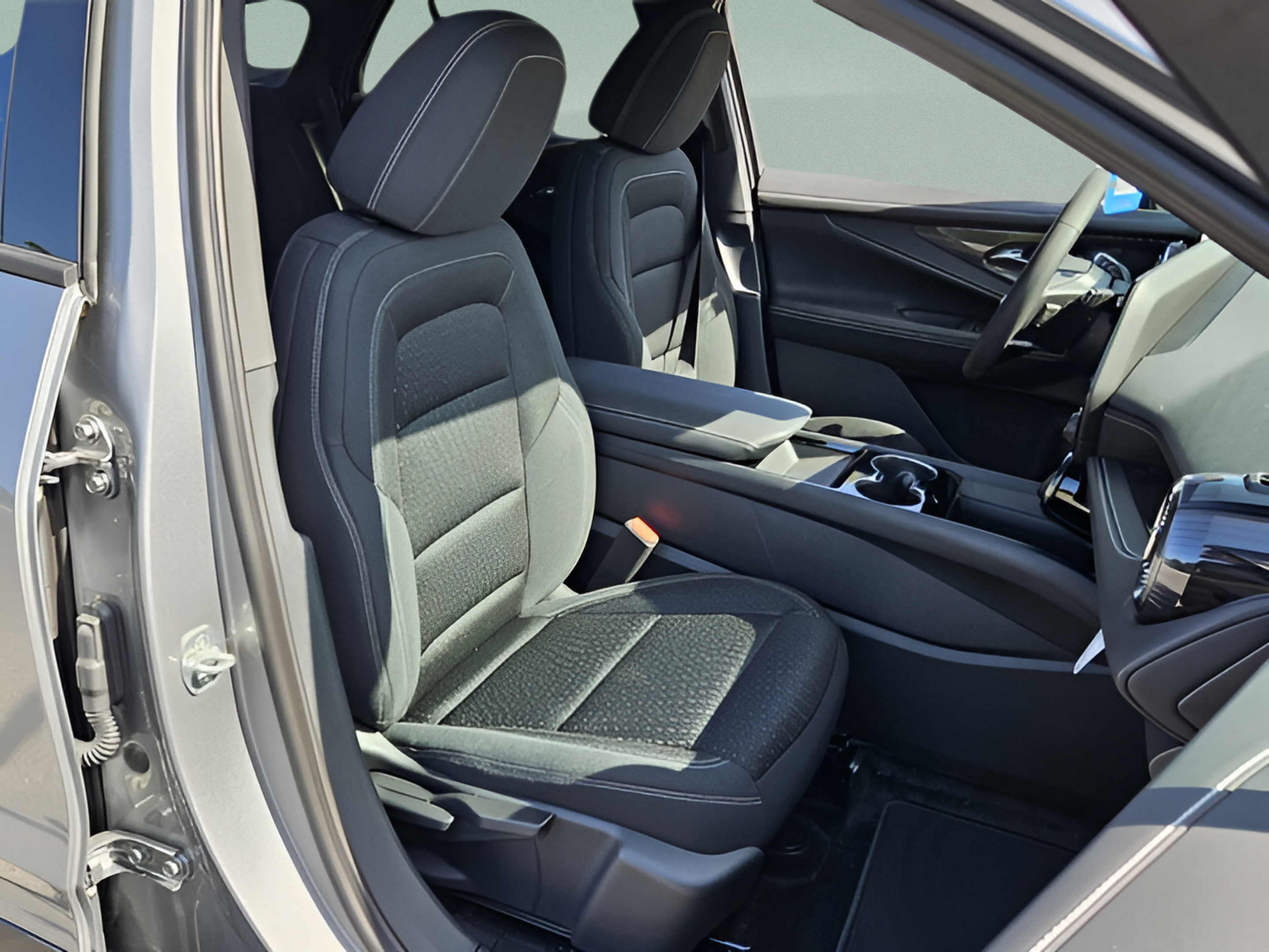 New 2025 Chevrolet Blazer EV LT AWD/4WD image 15