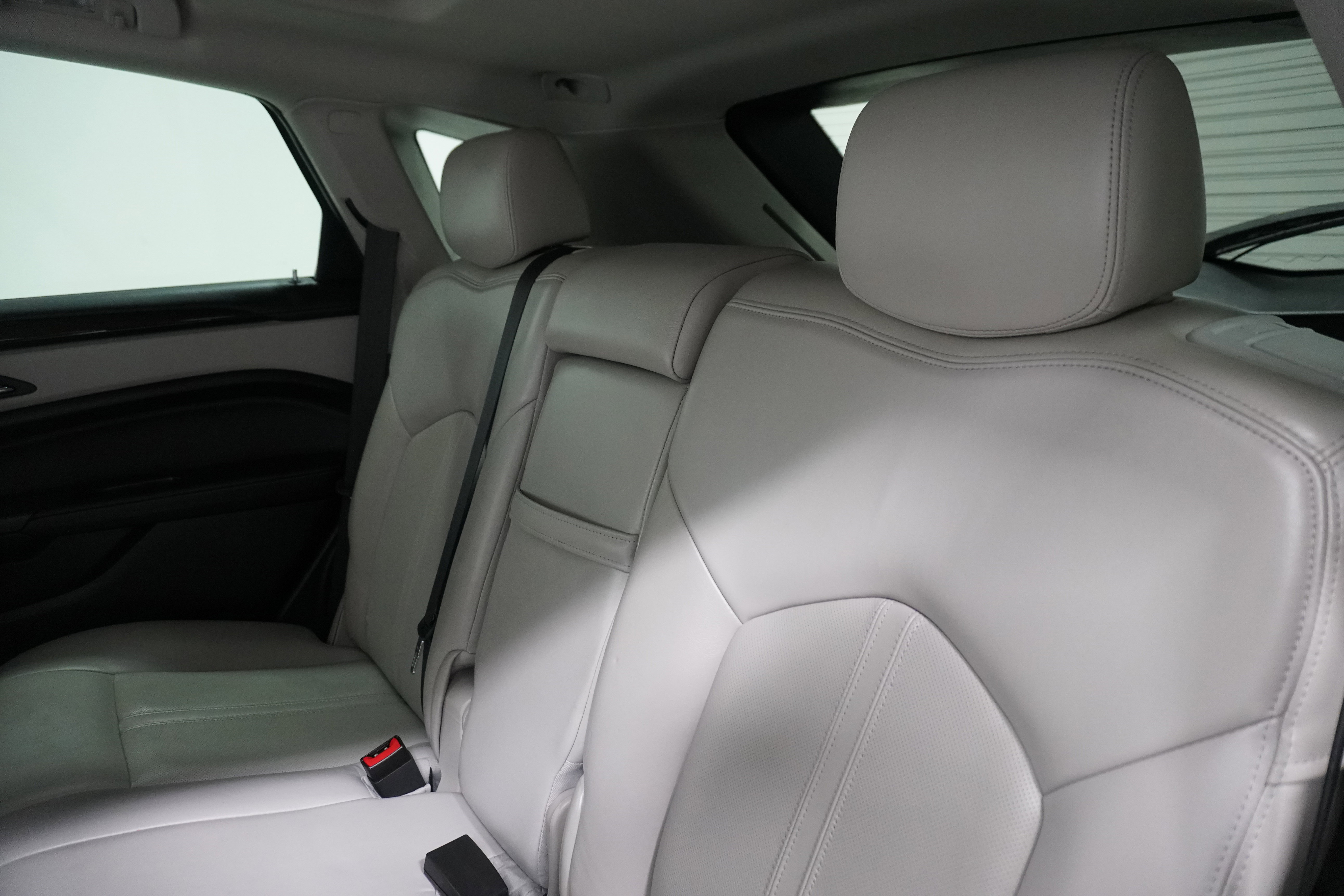 Used 2013 Cadillac SRX Luxury w/ Driver Awareness Package image 12