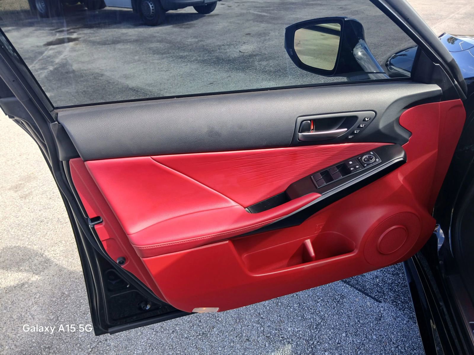 Used 2025 Lexus IS 350 F Sport image 11