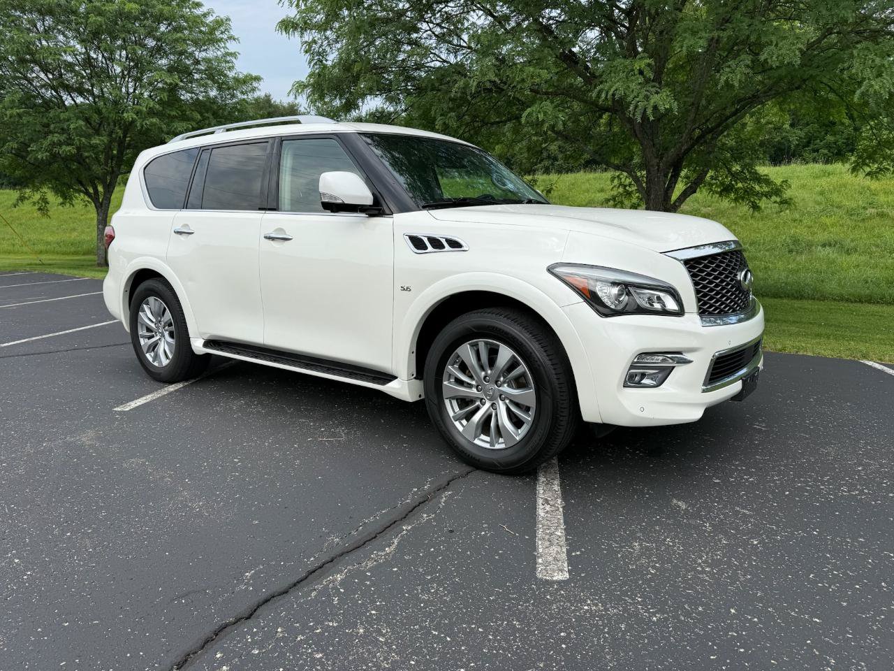 Used 2016 INFINITI QX80 2WD image 1