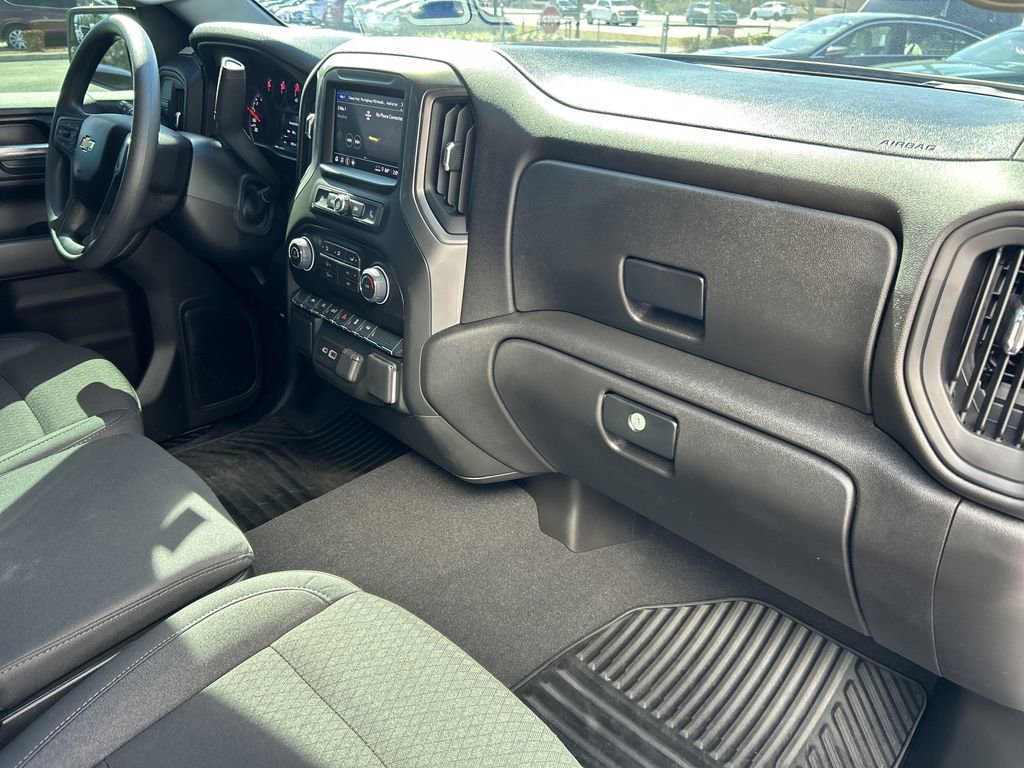 Certified 2026 Chevrolet Silverado 1500 Custom image 12