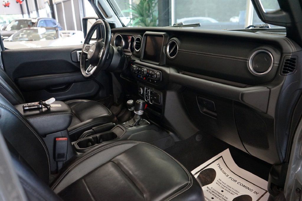 Used 2023 Jeep Wrangler Unlimited Sahara w/ Cold Weather Group AWD/4WD image 41