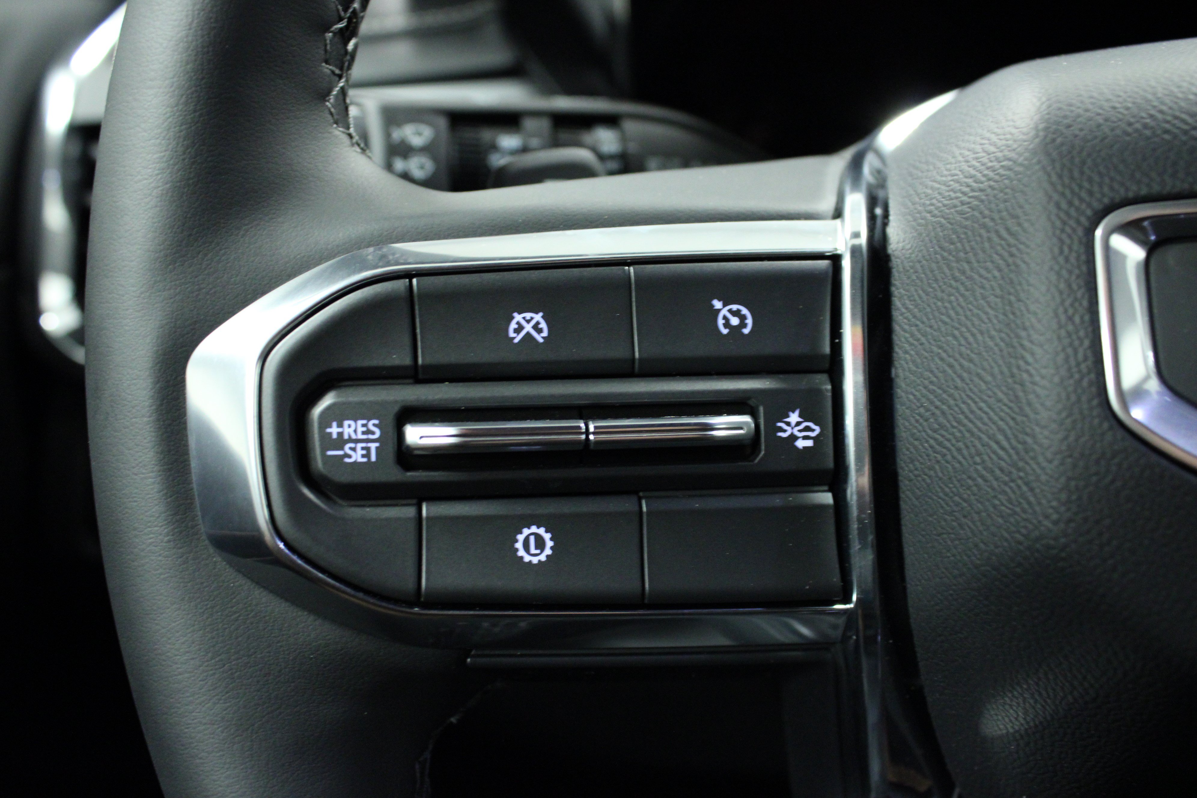 New 2025 GMC Acadia Elevation FWD image 20