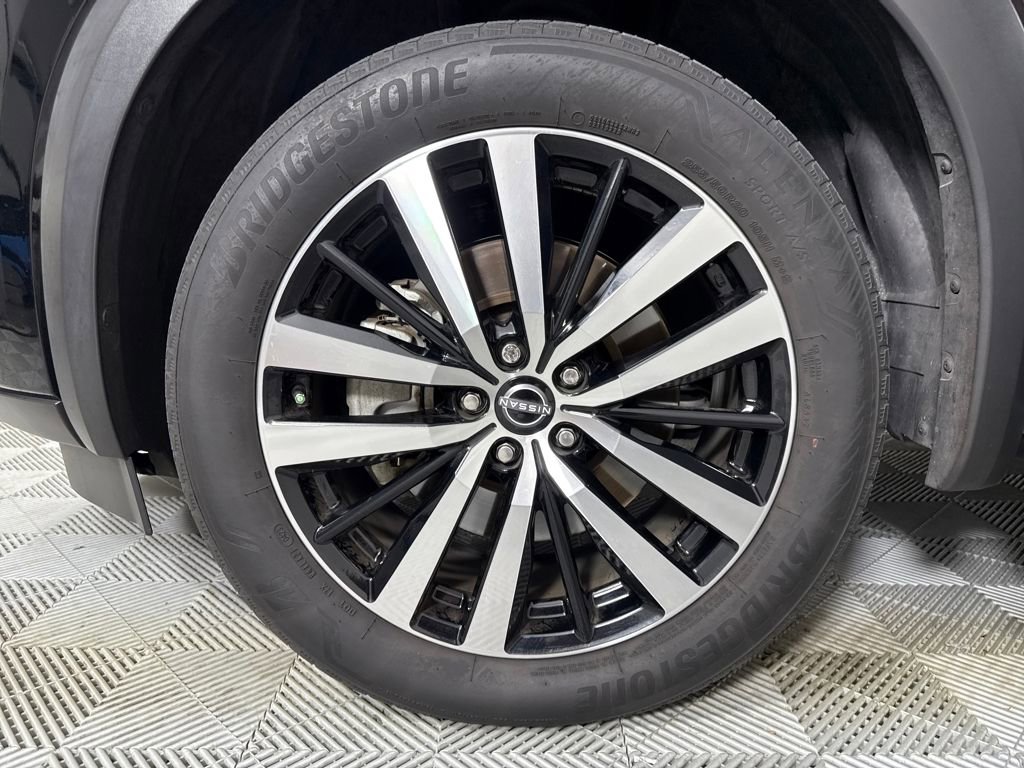 Used 2023 Nissan Pathfinder Platinum w/ Cargo Package image 20