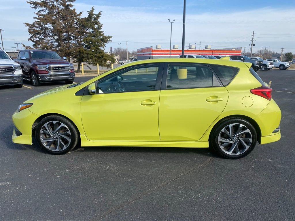Used 2018 Toyota Corolla iM image 7
