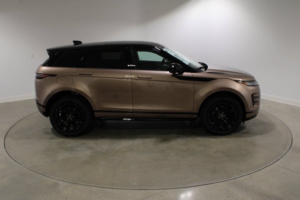 Certified 2026 Land Rover Range Rover Evoque Dynamic SE AWD/4WD image 6