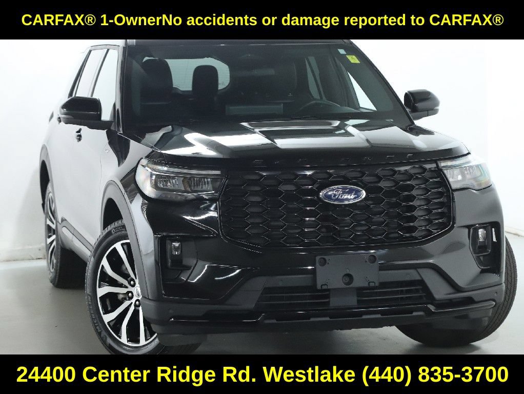 Used 2025 Ford Explorer ST-Line AWD/4WD image 2
