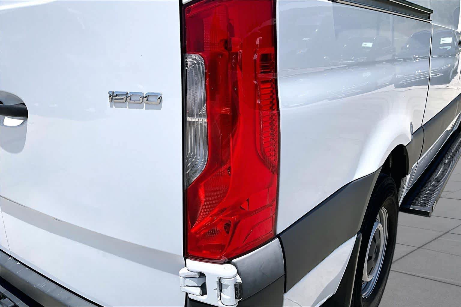 Used 2023 Mercedes-Benz Sprinter 1500 image 28