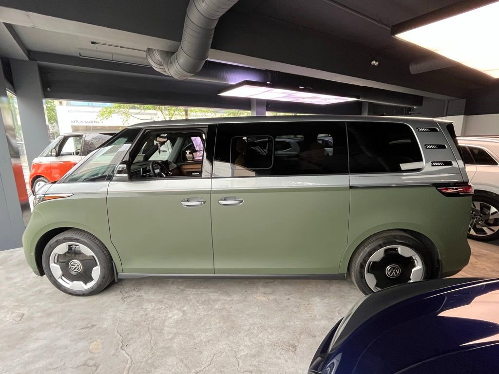 New 2025 Volkswagen ID. Buzz Pro S image 32