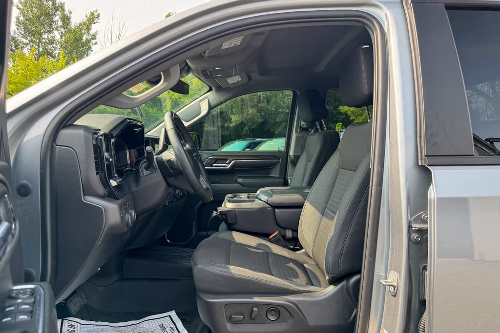 Used 2024 Chevrolet Silverado 1500 RST w/ Rally Edition AWD/4WD image 18