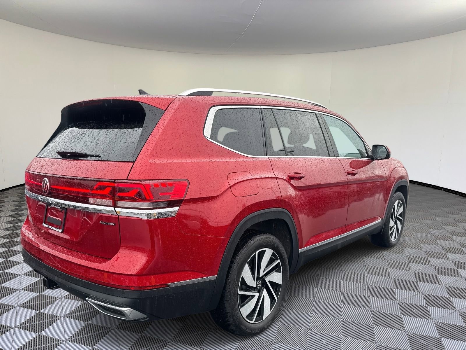Certified 2025 Volkswagen Atlas SEL image 3
