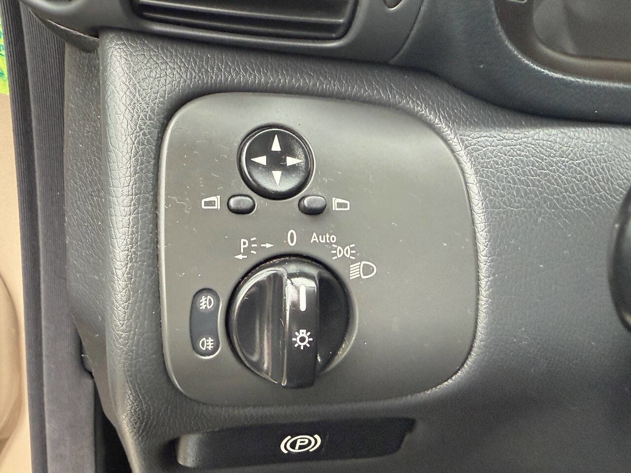 Used 2002 Mercedes-Benz C 240 Sedan image 24