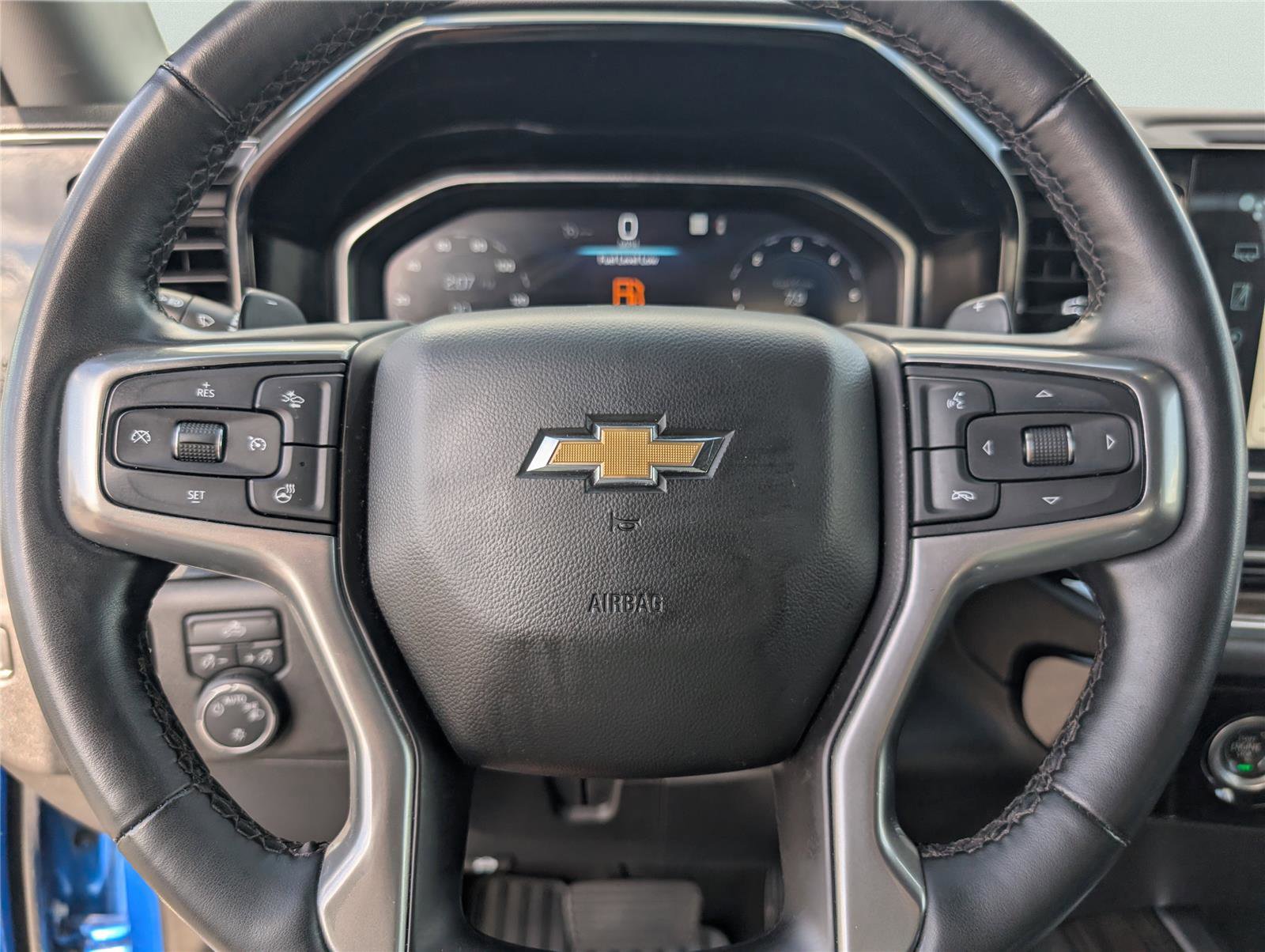 Used 2023 Chevrolet Silverado 1500 LT image 24