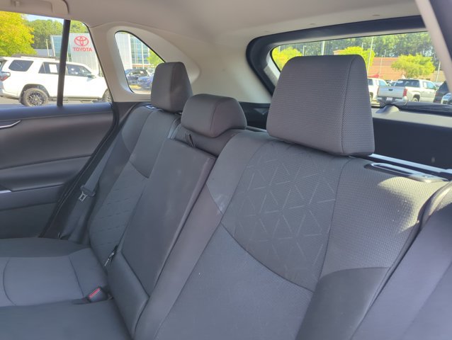 Used 2025 Toyota RAV4 XLE FWD image 25