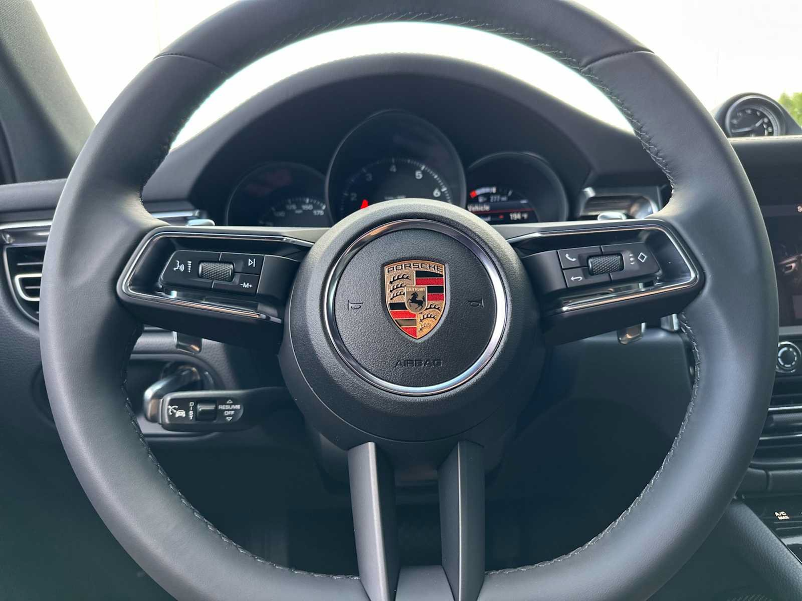 New 2025 Porsche Macan AWD/4WD image 23