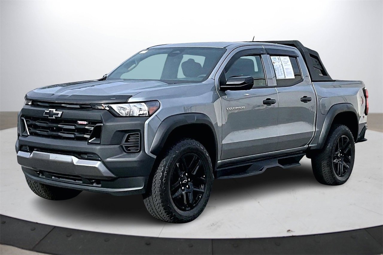 Used 2023 Chevrolet Colorado Trail Boss w/ Technology Package image 4