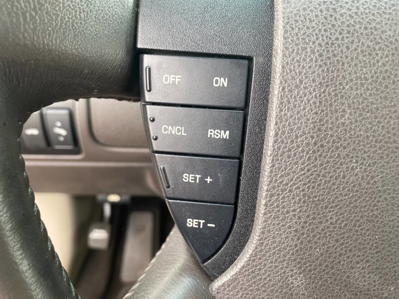 Used 2009 Ford Taurus Limited image 22