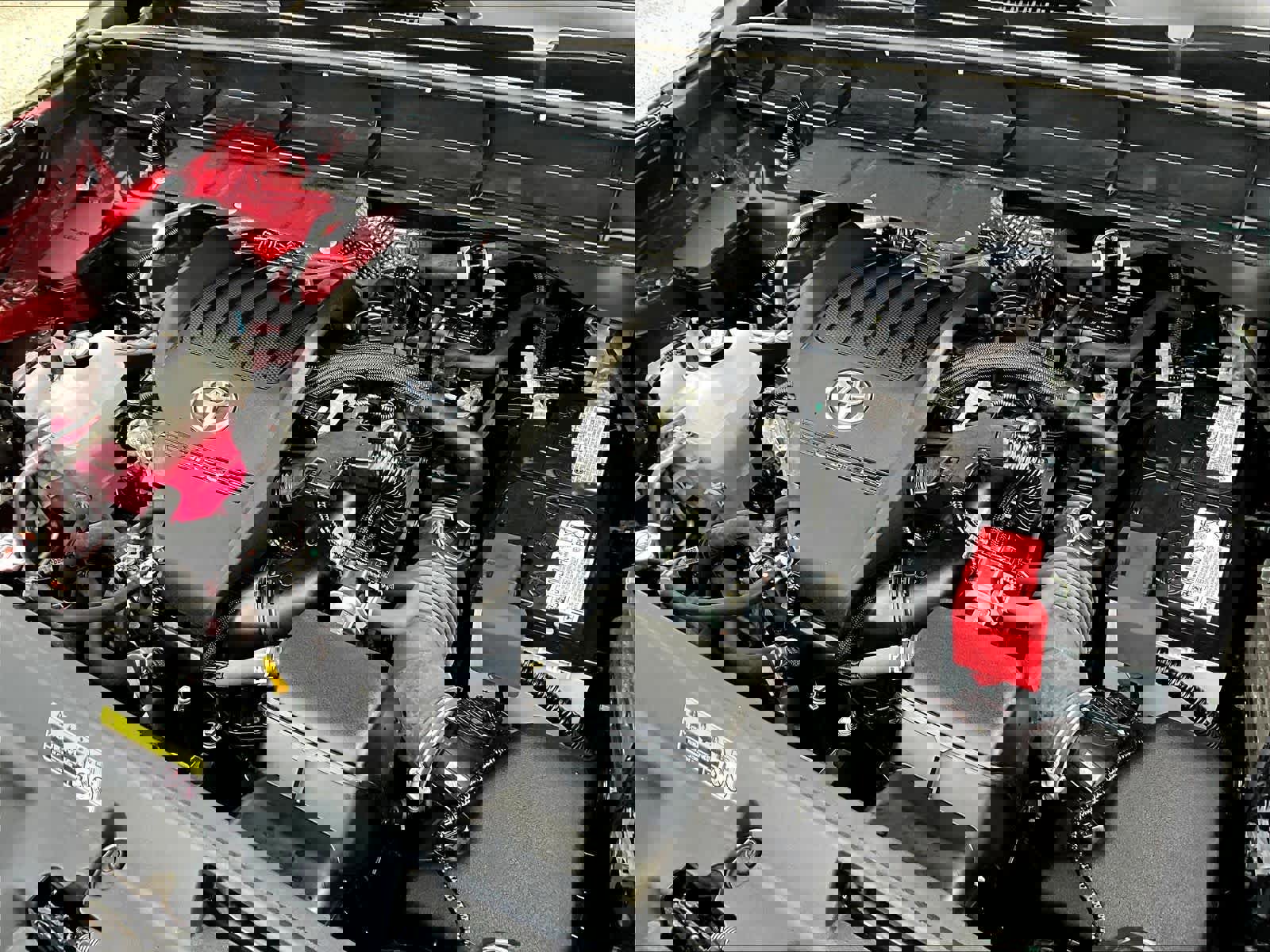 Used 2023 Toyota Highlander XLE image 36