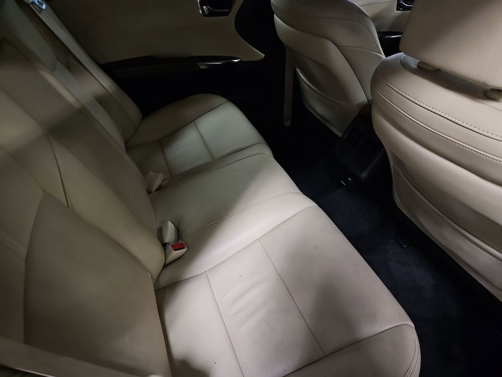 Used 2016 Toyota Avalon XLE Premium image 25