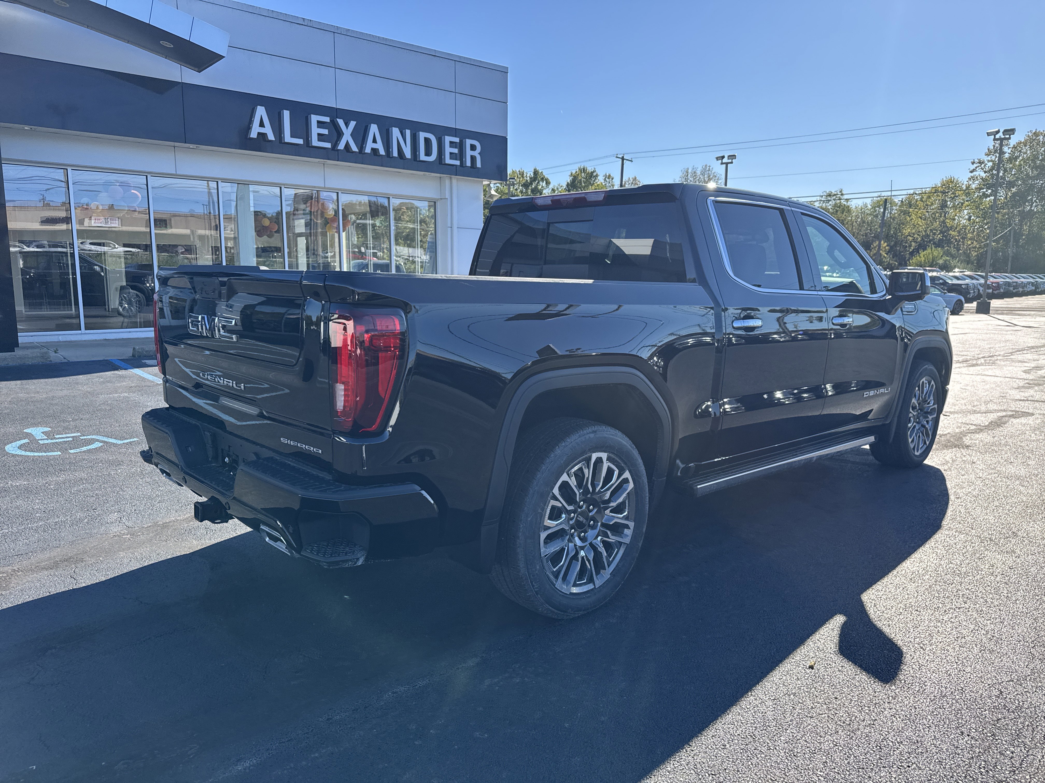 New 2026 GMC Sierra 1500 Denali Ultimate video 3