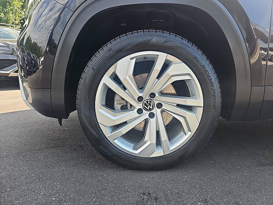 Used 2020 Volkswagen Atlas Cross Sport SEL AWD/4WD image 9