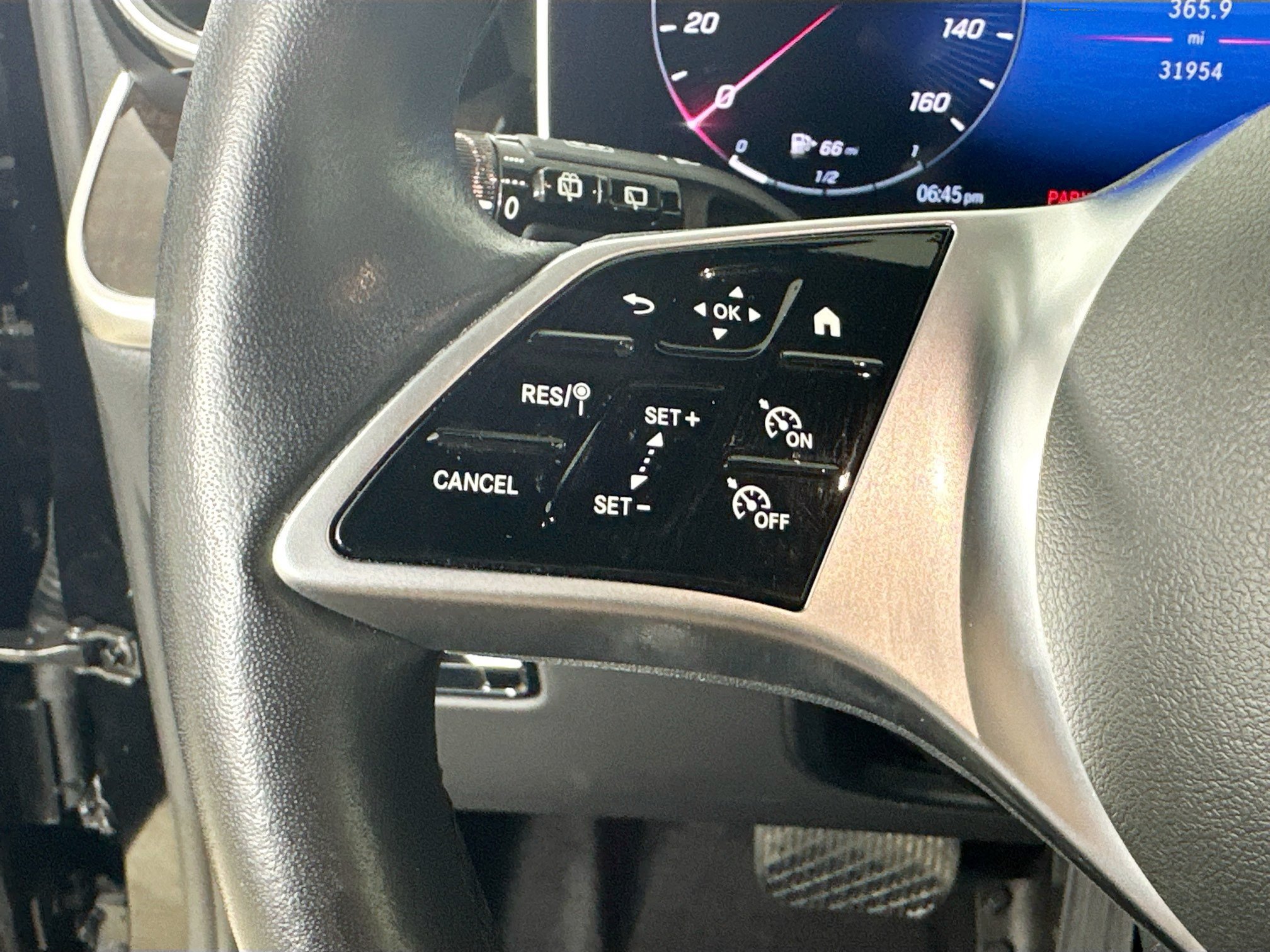 Certified 2023 Mercedes-Benz GLC 300 4MATIC image 12