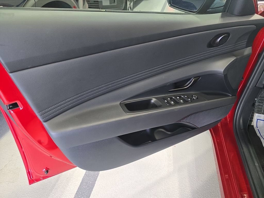 Certified 2026 Hyundai Elantra Sport FWD image 11