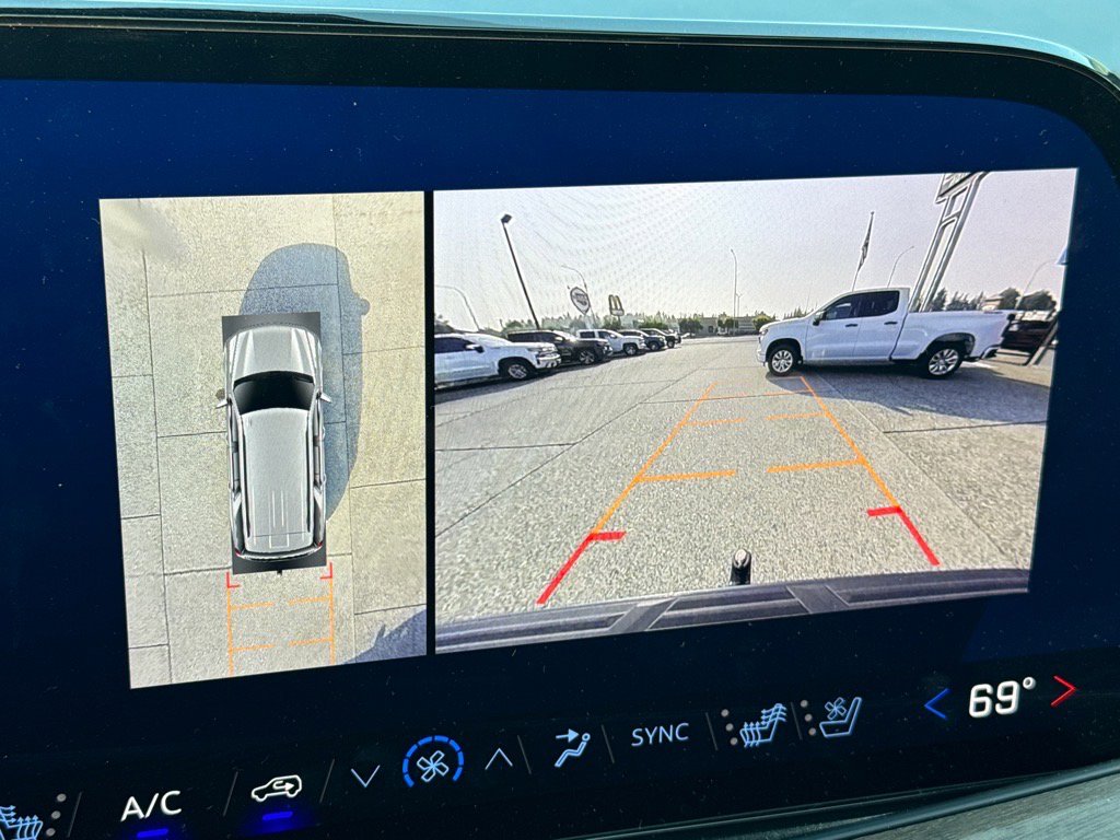 Used 2025 Chevrolet Tahoe High Country w/ Sun And Tow Package image 16