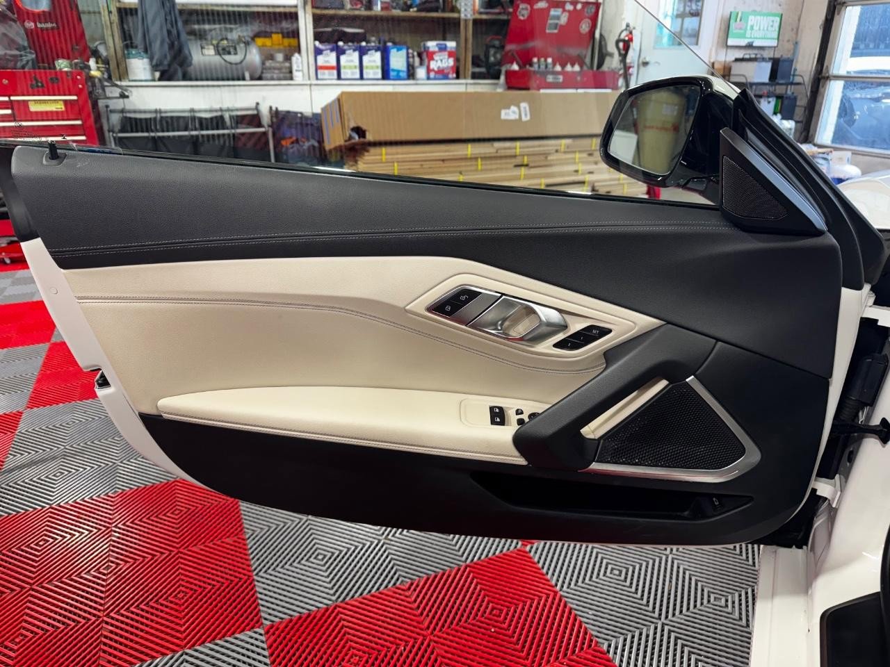 Used 2020 BMW Z4 sDrive30i w/ Convenience Package image 14