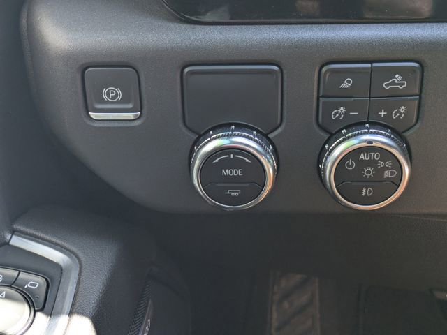 Used 2024 GMC Sierra 1500 SLT w/ SLT Convenience Package RWD image 31