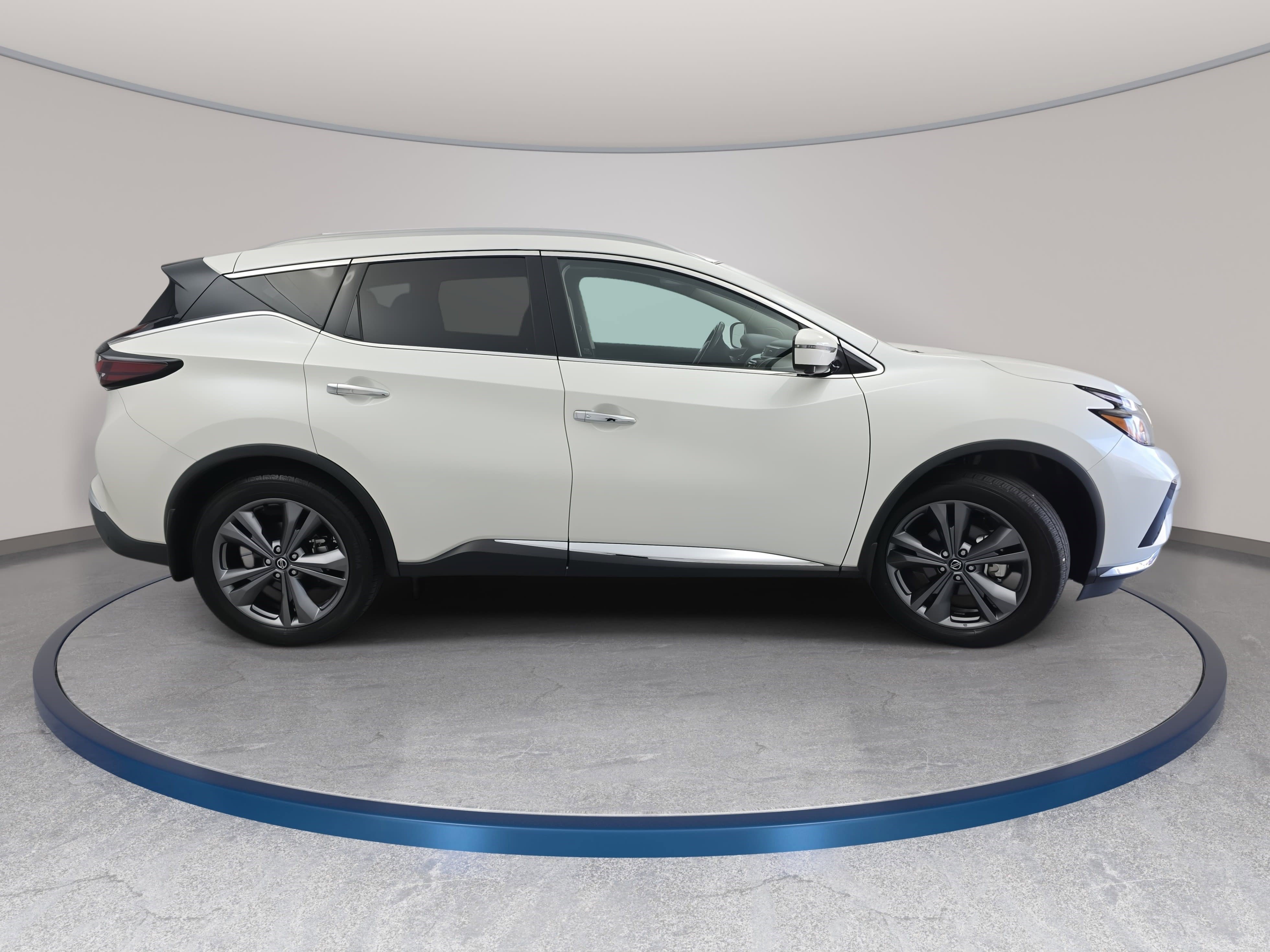 Used 2022 Nissan Murano Platinum w/ Cargo Package image 4