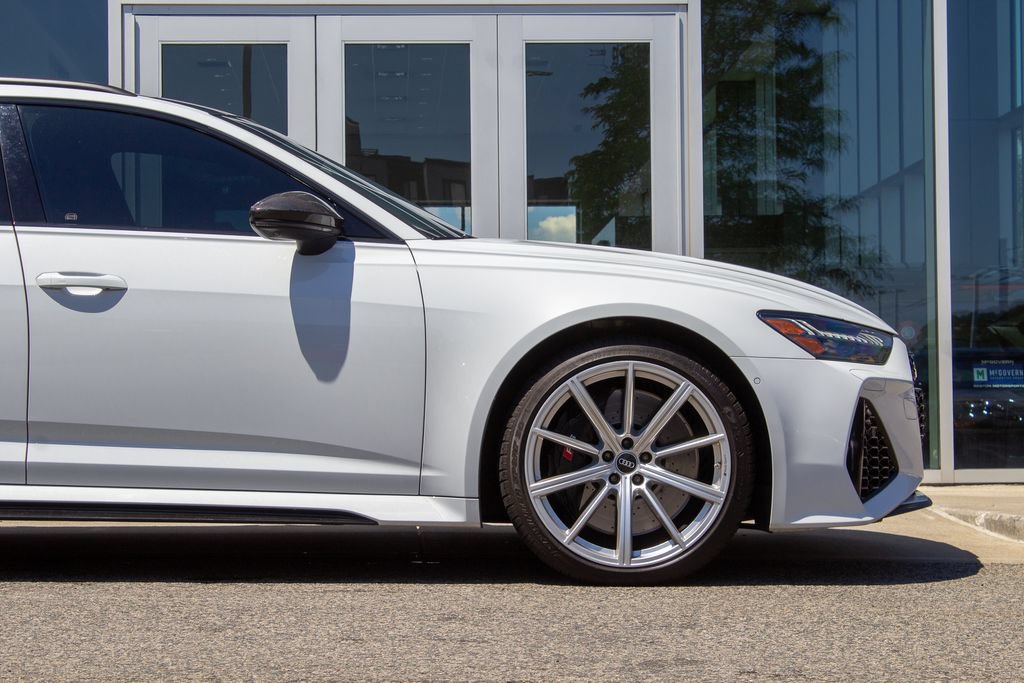 Used 2021 Audi RS 6 AWD/4WD image 5